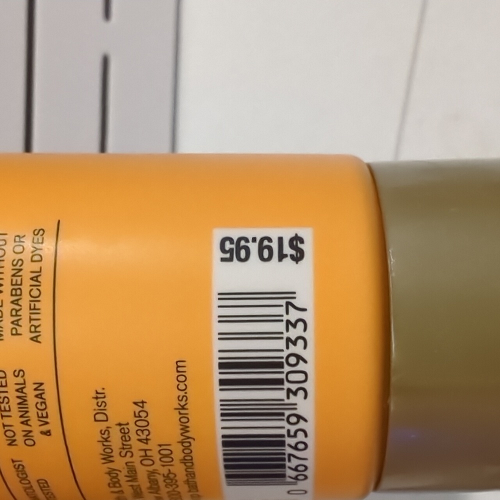 Bath & Body Works Tahiti Isle Sunscreen Lotion - Picture 5 of 5